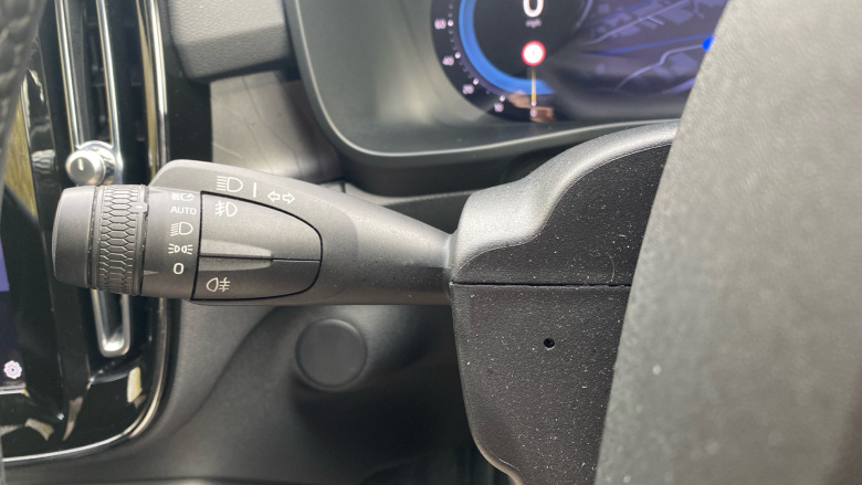 Volvo Xc40 170kW Recharge Plus 69kWh 5dr Auto Electric Estate